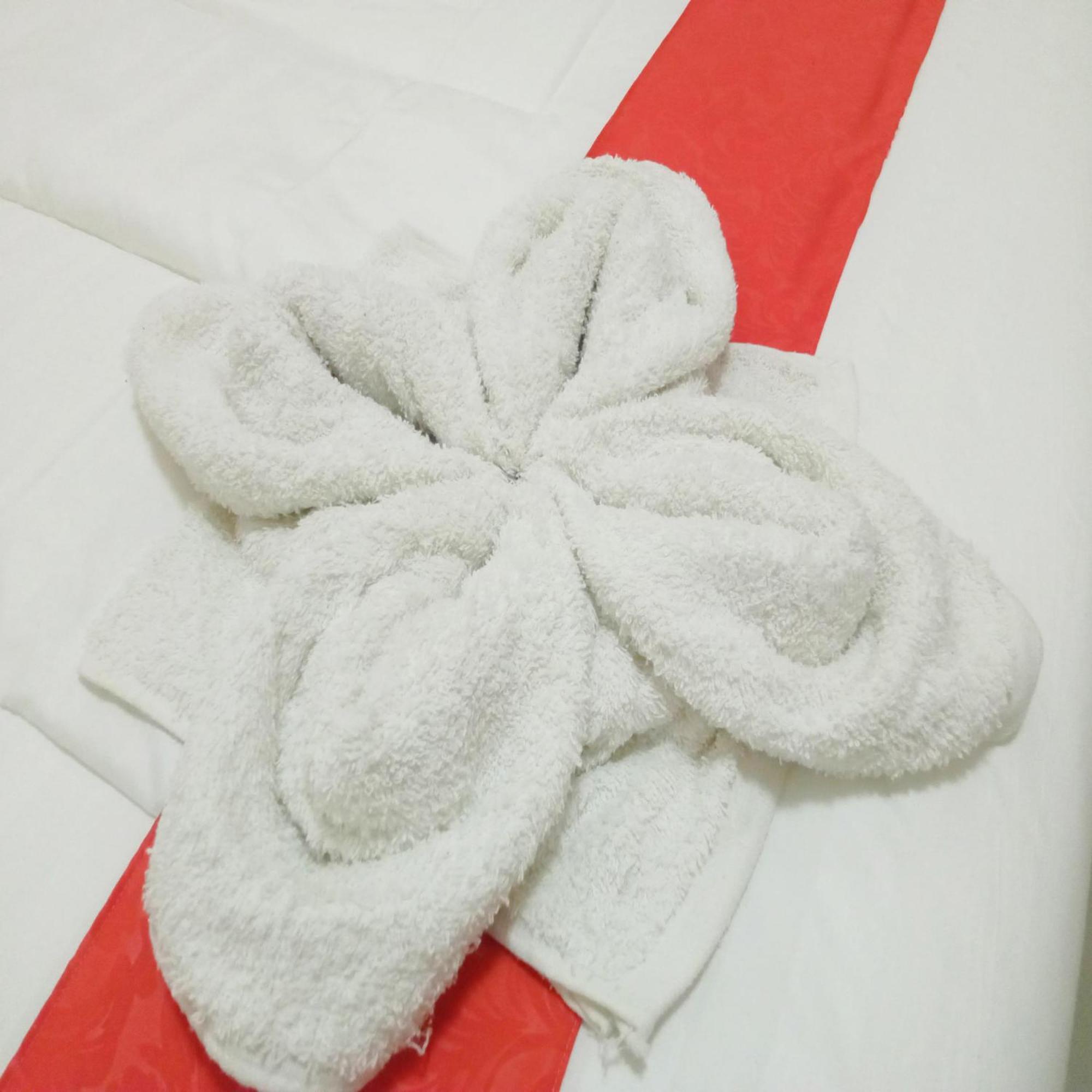 Hotel Rifal Mitra Reddoorz Tegal (Central Java)