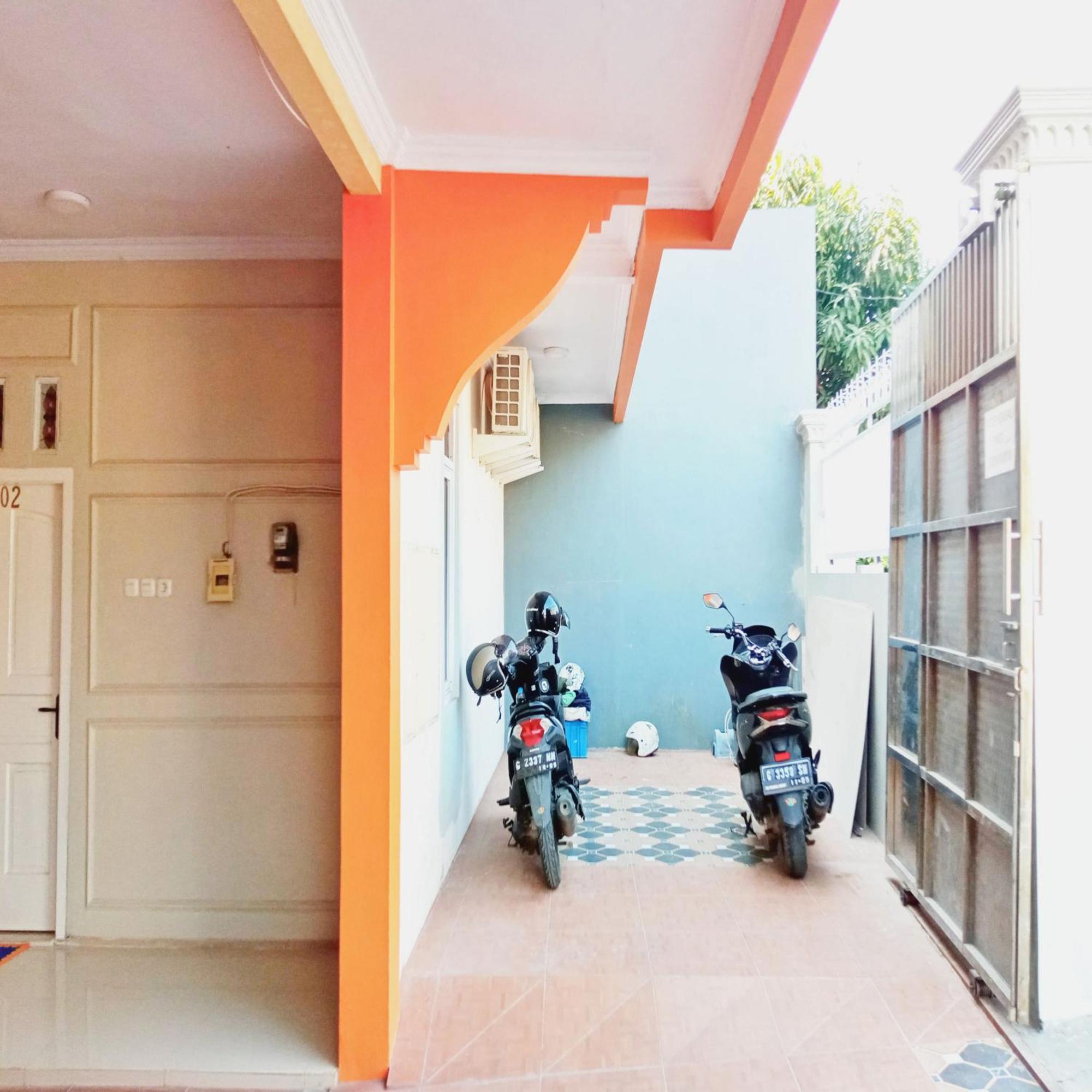 Rifal Mitra Reddoorz Hotel Tegal (Central Java)